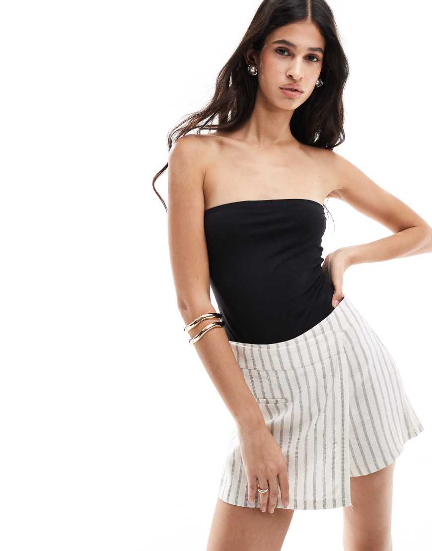 Threadbare - Trägerloser Jersey-Body in Schwarz Threadbare - Trägerloser Jersey-Body in Schwarz von Threadbare