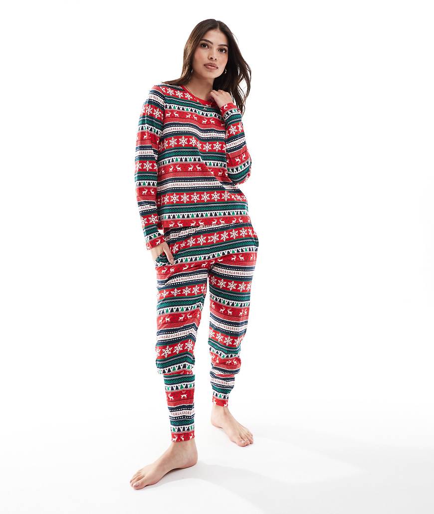 Threadbare - Weihnachten - Langer Pyjama in Rot mit Norwegermuster von Threadbare