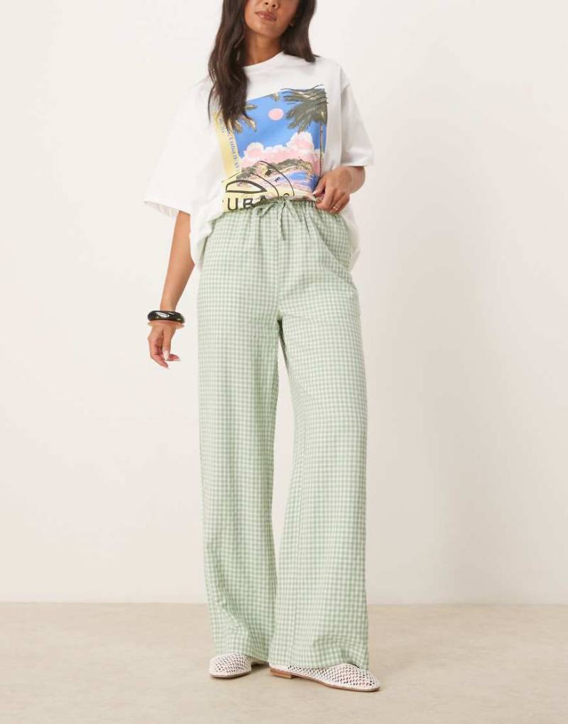 Threadbare - Weit geschnittene Hose mit Kordelzugbund und Vichy-Karo in Salbeigrün und Weiß von Threadbare