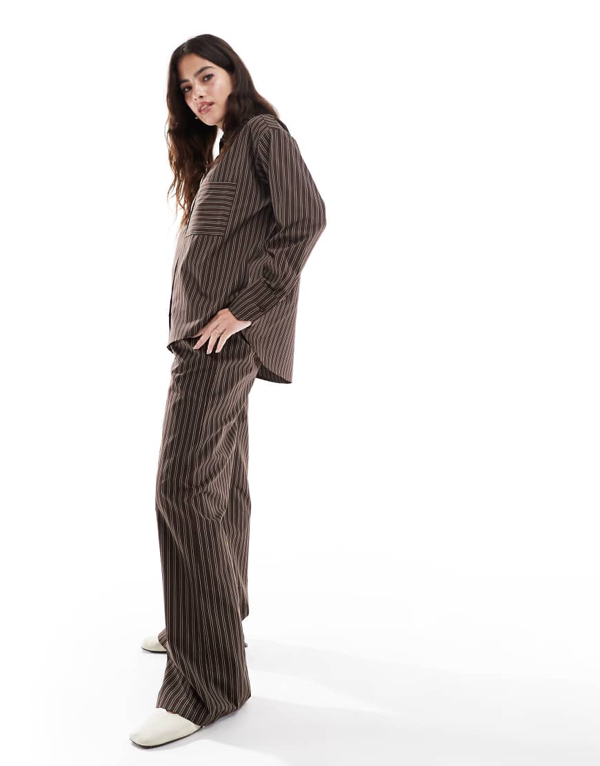 Threadbare - Weite Hose in Braun gestreift, Kombiteil von Threadbare