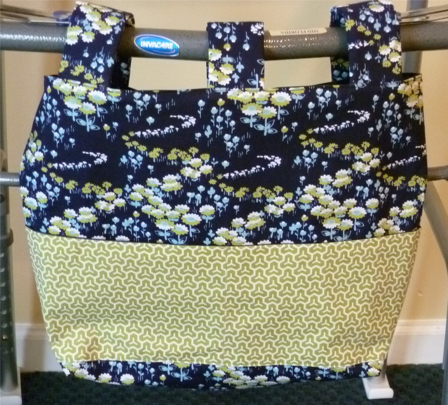 Walker Rollstuhl Tasche Tote in Joel Dewberry Modern Meadow Blume Felder See von ThreadedNeedleDesign