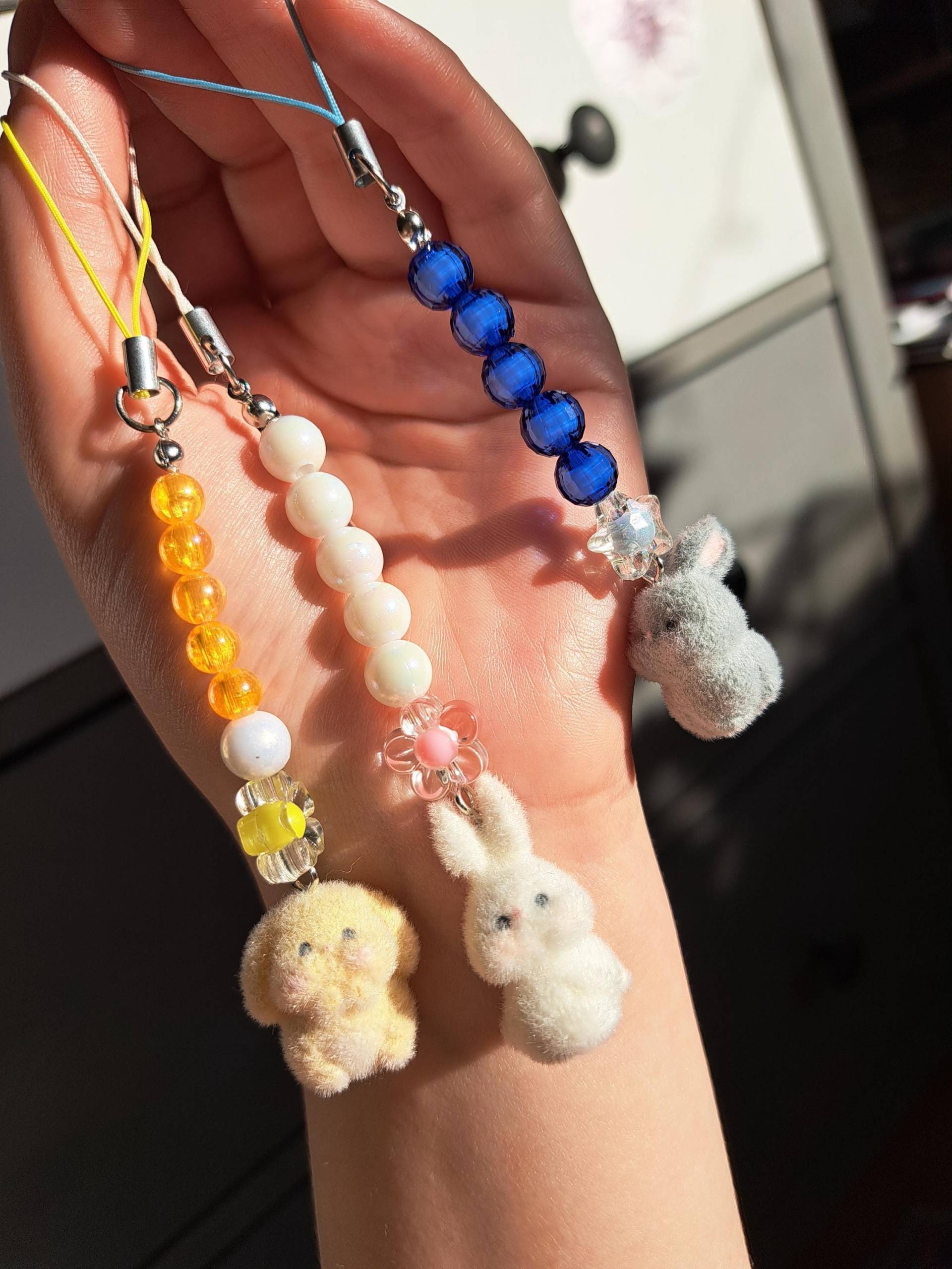 Cute Beaded Phone Charm With Animal - Bunny, Chick & Bear Kawaii Bag Accessory Handmade Gift von ThreadoraCat