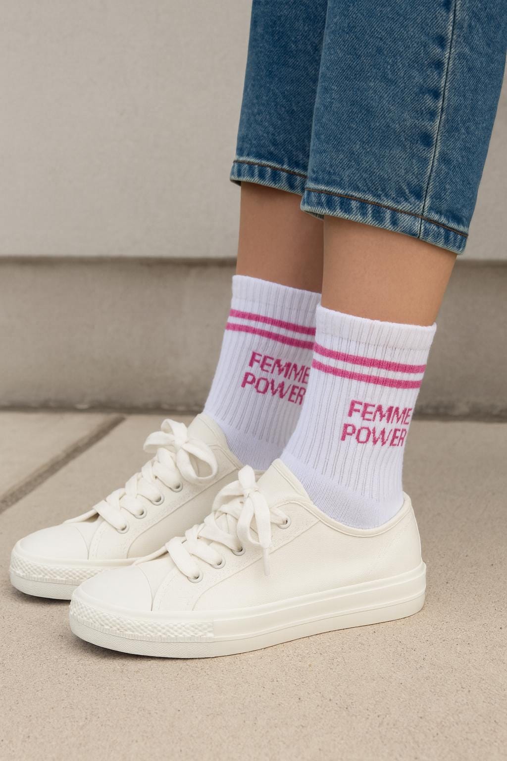 Femme Power Socks | Jacquard Knit White With Pink Design Statement Sizes 35-42 von ThreadtalksCo