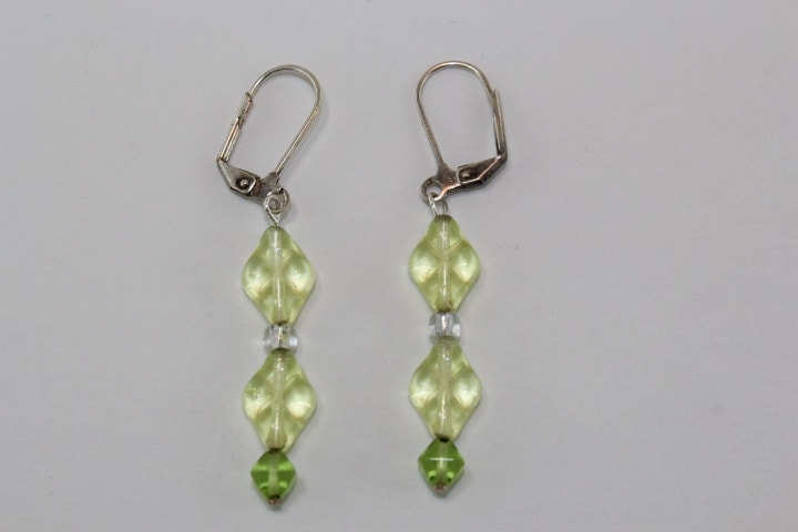 Gelb Und Lime Drop Ohrringe Gelb Und Lime Drop Ohrringe von ThreeHensDesigns