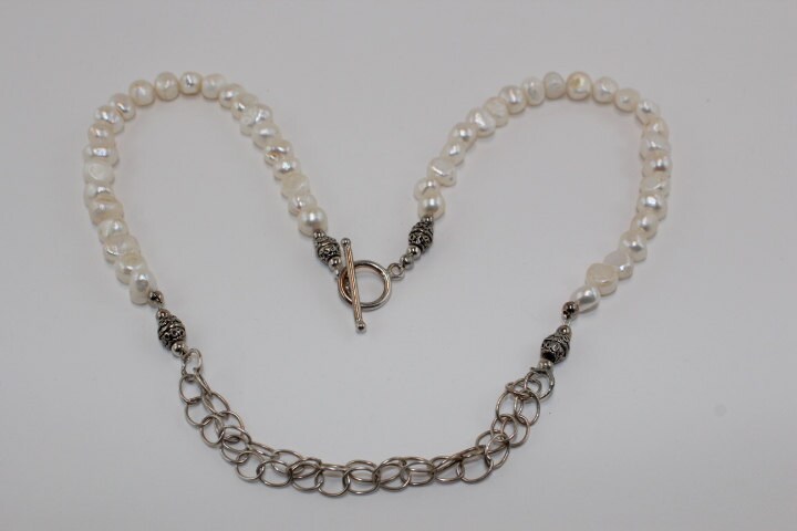 Perlen Und Silber Kette Collier-Set Perlen Und Silber Kette Collier-Set von ThreeHensDesigns