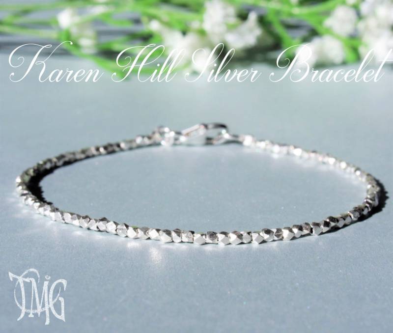 Karen Hill Silberarmband, 1, 7 Mm Perlen, Sterling Silber Armband, Zierliches Super Skinny Stapeln Armband Karen Hill Silberarmband, 1, 7 Mm Perlen, Sterling Silber Armband, Zierliches Super Skinny Stapeln Armband von ThreeMagicGenies