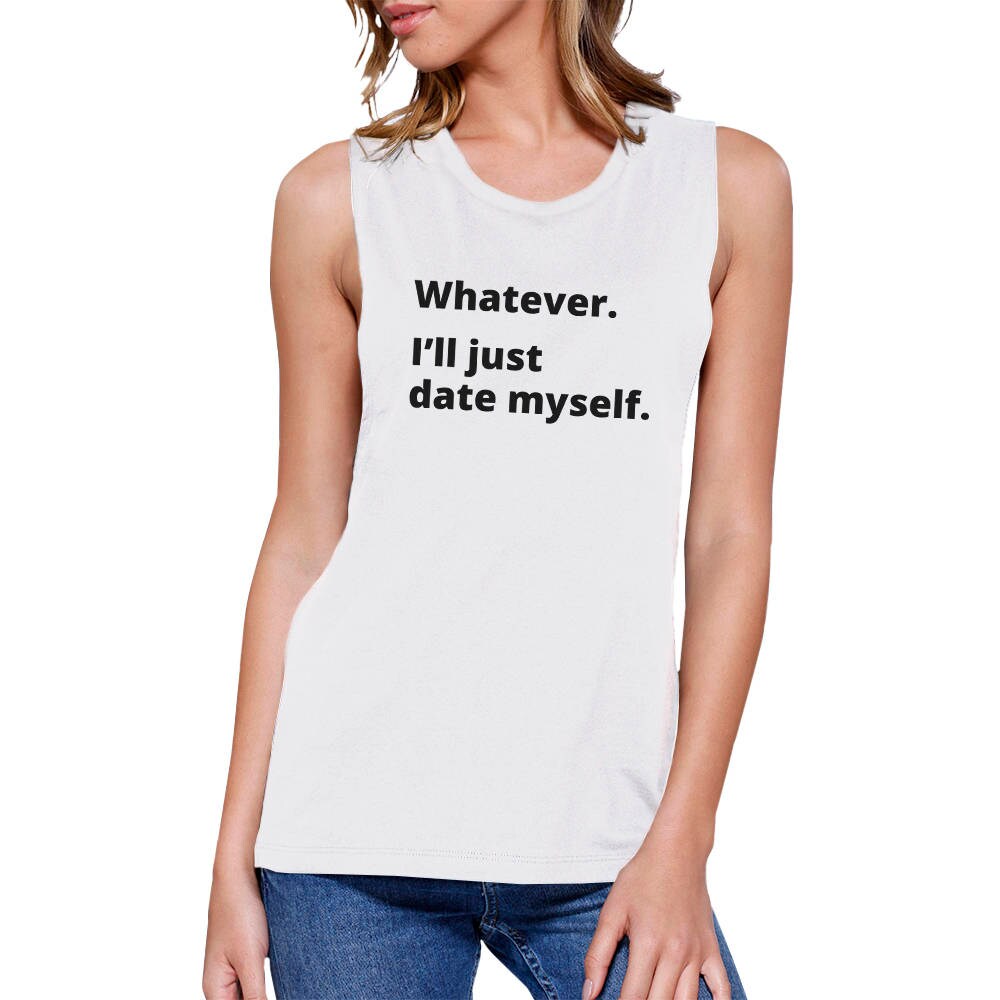 Humor | Date Myself Weiß Ärmellos Einfach Niedlich Lustig Trendy Grafik Muskeltop | Jms111At Humor | Date Myself Weiß Ärmellos Einfach Niedlich Lustig Trendy Grafik Muskeltop | Jms111At von ThreeSixFiveDesign