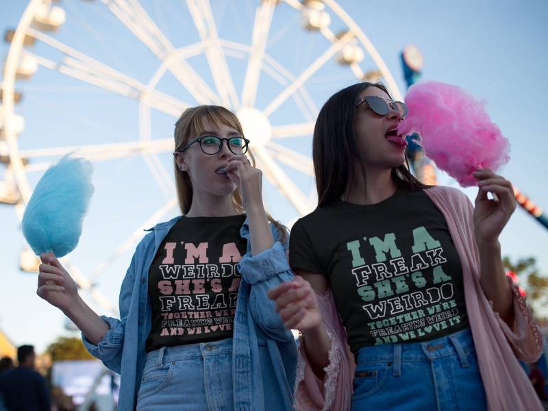 Süße Bester Freund T Shirts Für 2 - Freak Und Weirdo Pink Mint Lustige Bff Passende | Weihnachten, Geburtstag Geschenkidee Ihre Bf Süße Bester Freund T Shirts Für 2 - Freak Und Weirdo Pink Mint Lustige Bff Passende | Weihnachten, Geburtstag Geschenkidee Ihre Bf von ThreeSixFiveDesign