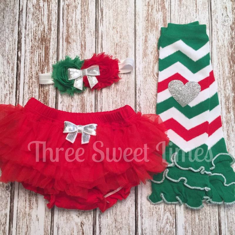Babys Erste Weihnachten Outfit Beste Geschenk Aller Zeiten Kleid Shirt Baby Mädchen 1. Opt Stulpen Stirnband Rot Grün Tutu Pumphose von ThreeSweetLimes