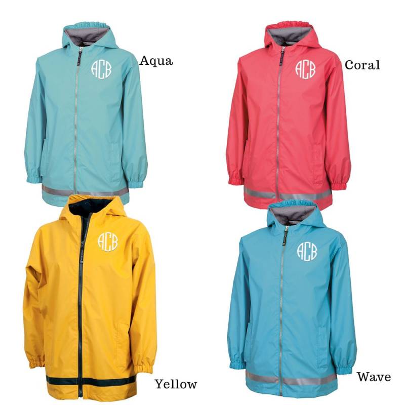 Jugend-Monogramm Charles River Regenjacke von ThreeThreadsSC