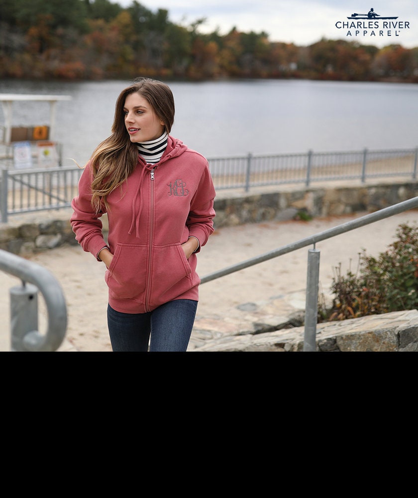 Monogrammed Charles River Washed Red Full Zip Hoodie, Damen Kapuzenpullover, Damenjacke von ThreeThreadsSC