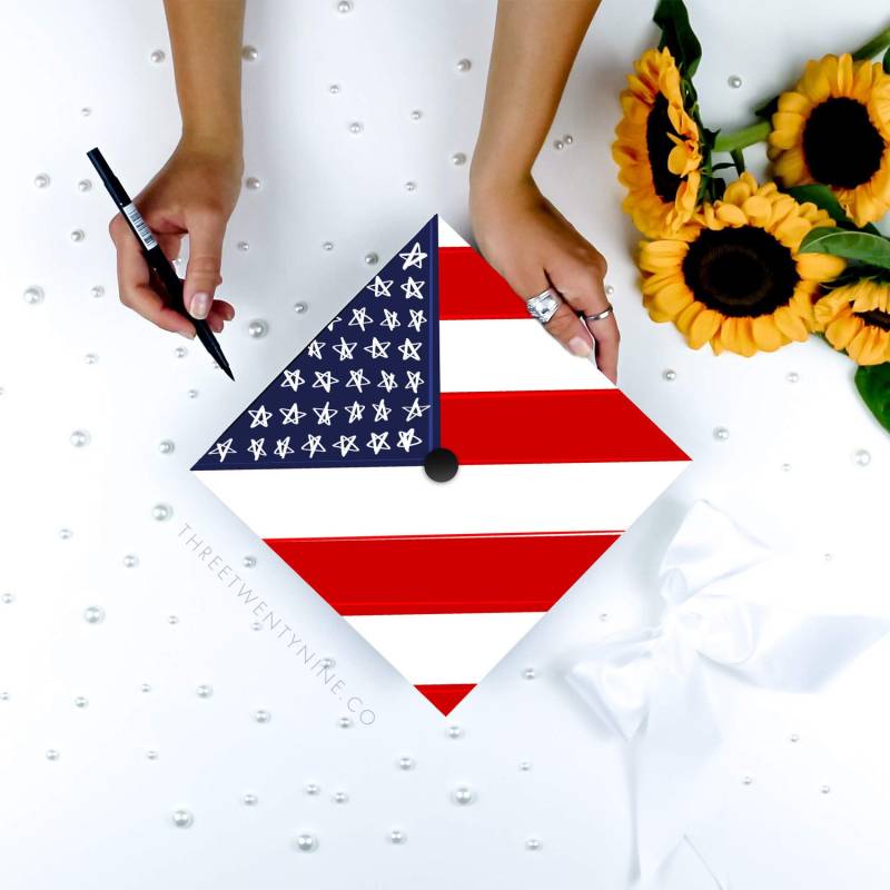 Abschlussmütze | Grad Cap Aufkleber Handgeschriebene Niedliche Individuelle Usa von ThreeTwentyNineCo