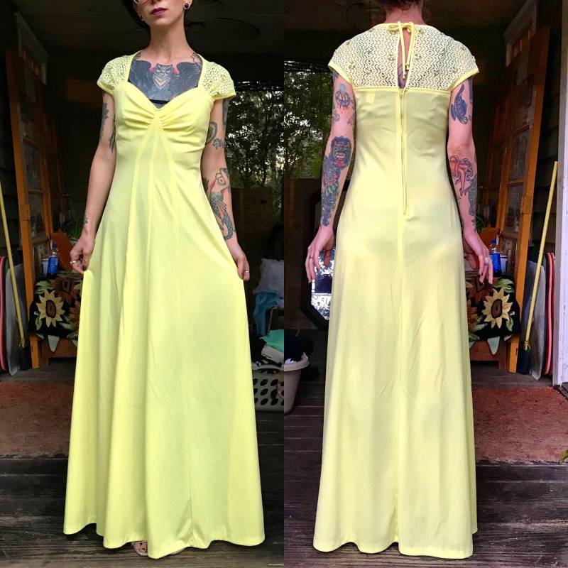 Zauberhaftes 70Er Jahre Maxi Kleid, Häkelspitze Klein, Landhaus-Kern Zauberhaftes 70Er Jahre Maxi Kleid, Häkelspitze Klein, Landhaus-Kern von ThriftShark