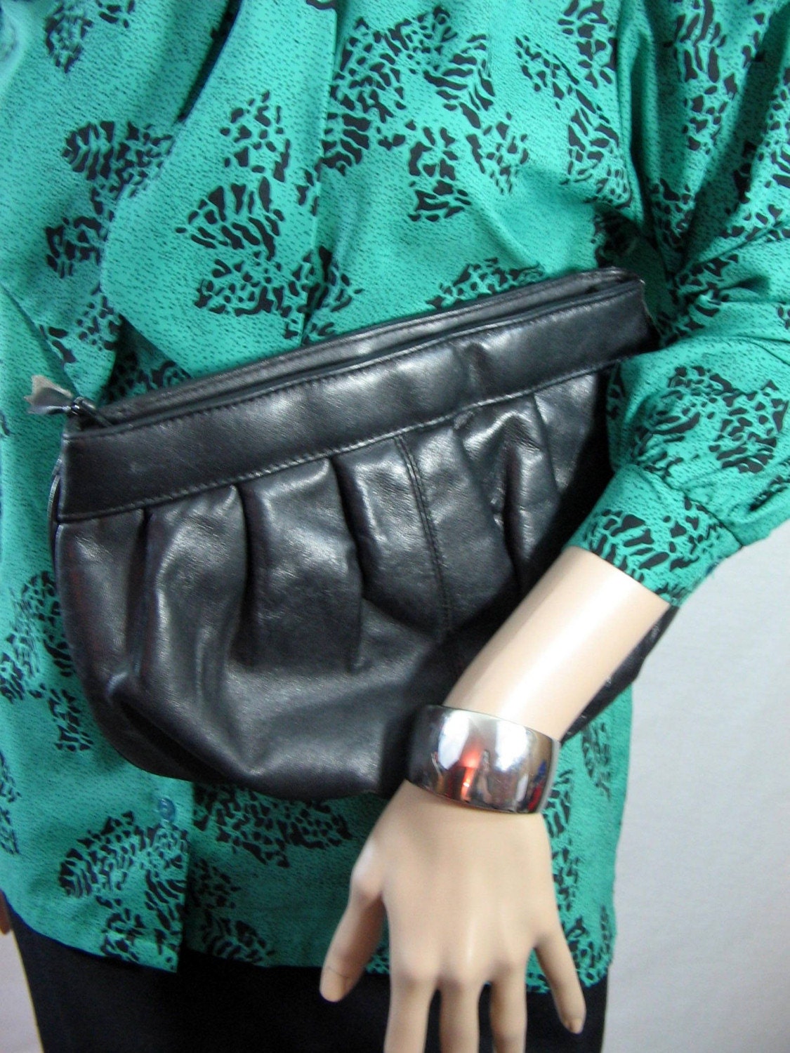 80Er Schwarze Clutch Handtasche Disco Glam 80Er Schwarze Clutch Handtasche Disco Glam von ThriftStoreGlam