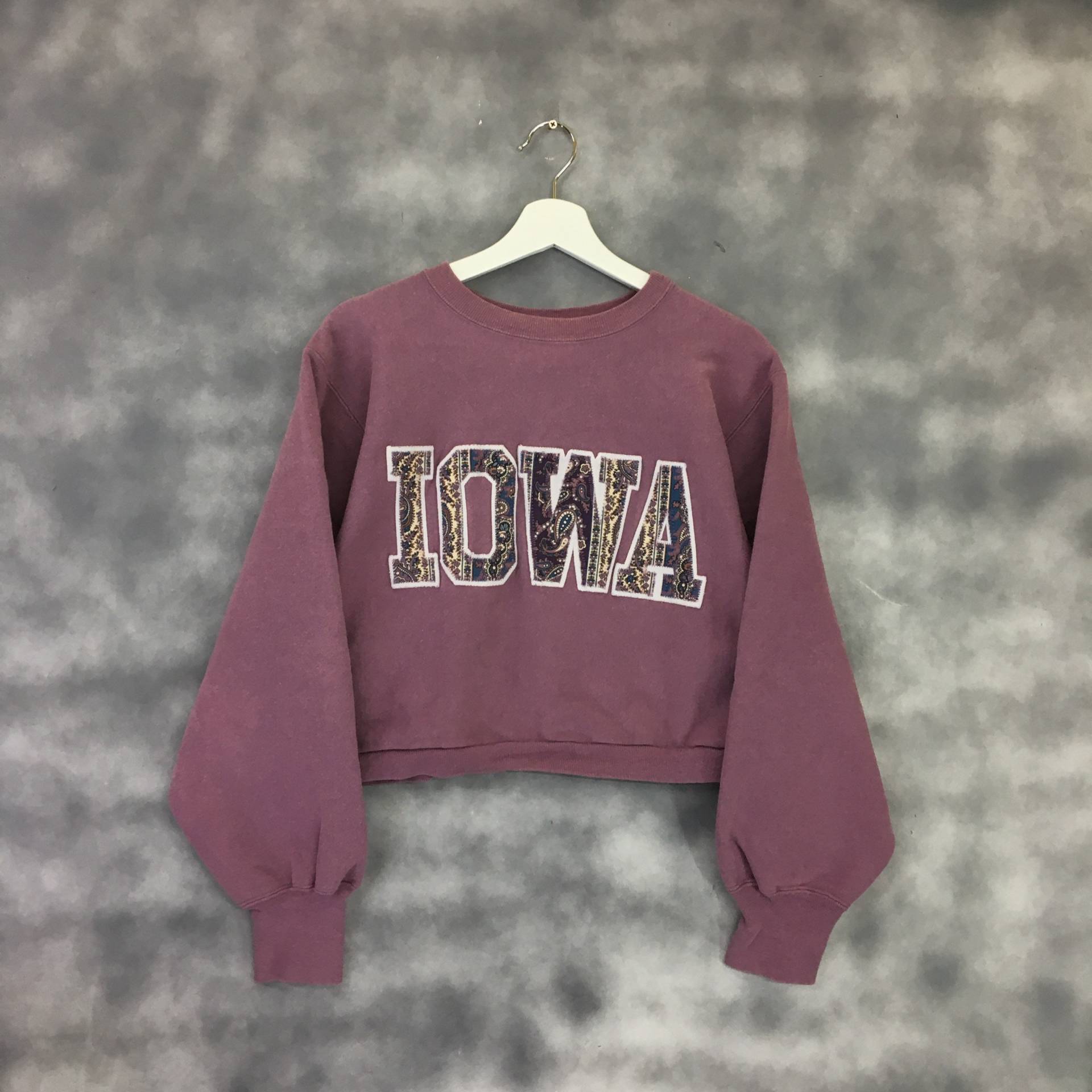 Wählen Seltener Vintage Champion Iowa State University Big Logo Crop Top Reverse Weave Crewneck Sweatshirts von ThriftmarkShop