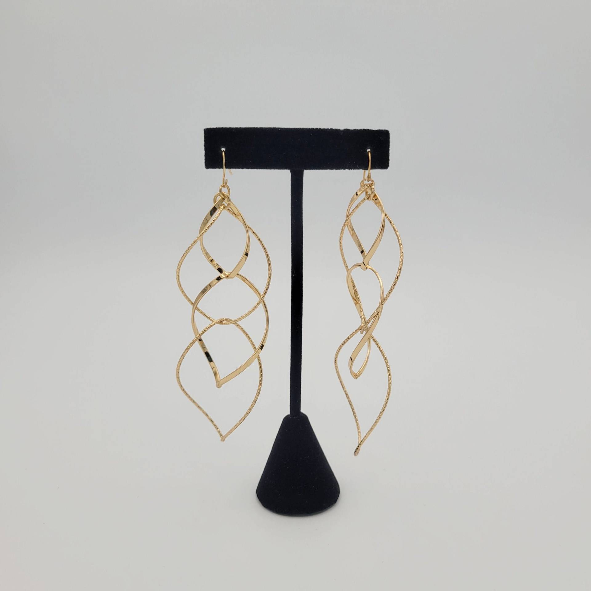 Vintage Gold Ton 3D Längliche Oval Twist Baumeln Ohrringe Kostüm Schmuck Statement Frauen Drop Leichtgewicht Oversize Groß Strukturierte Vintage Gold Ton 3D Längliche Oval Twist Baumeln Ohrringe Kostüm Schmuck Statement Frauen Drop Leichtgewicht Oversize Groß Strukturierte von ThriftyFindsByKelly