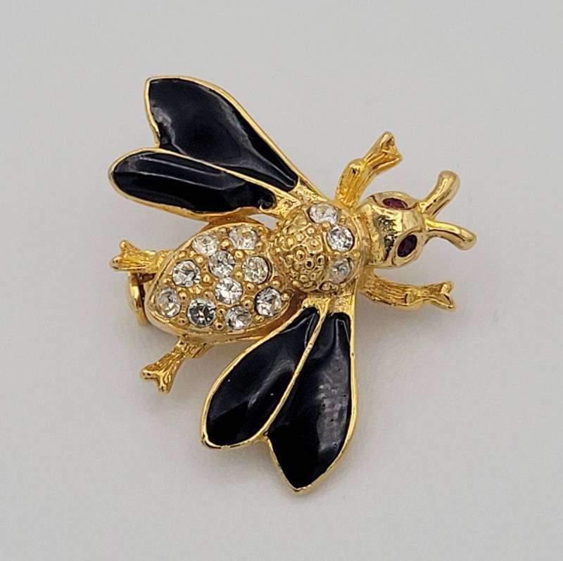 Vintage Gold Ton Biene Wunderliche Brosche Mit Strass & Emaille Modeschmuck Retro Statement Frauen Pin Figurale Rote Augen Schwarze Flügel von ThriftyFindsByKelly