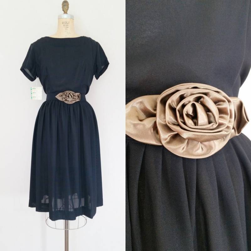 1950Er Jahre Schwarz Kleid/Bronze Rose Vintage 50Er Gürtel Rayon Medium von ThriftyVintageKitten