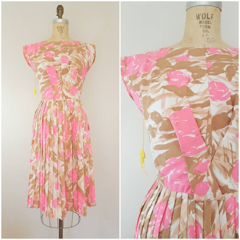Vintage 1950Er Jahre Kleid/Rosa Blumen Garten Partykleid Mit Tags Xs von ThriftyVintageKitten