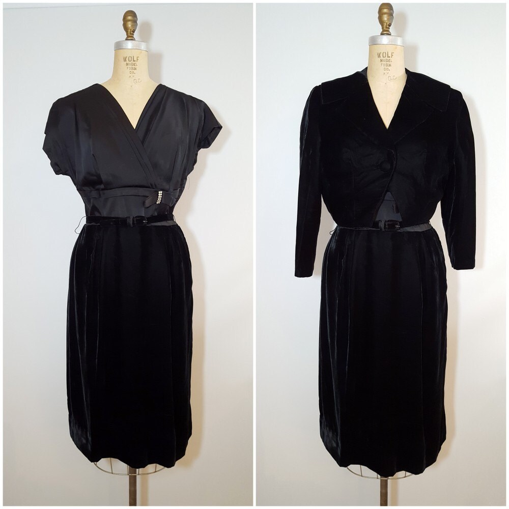 Vintage 1950Er Jahre Schwarz Samt Und Satin Kleid Jacke/Formale Medium von ThriftyVintageKitten