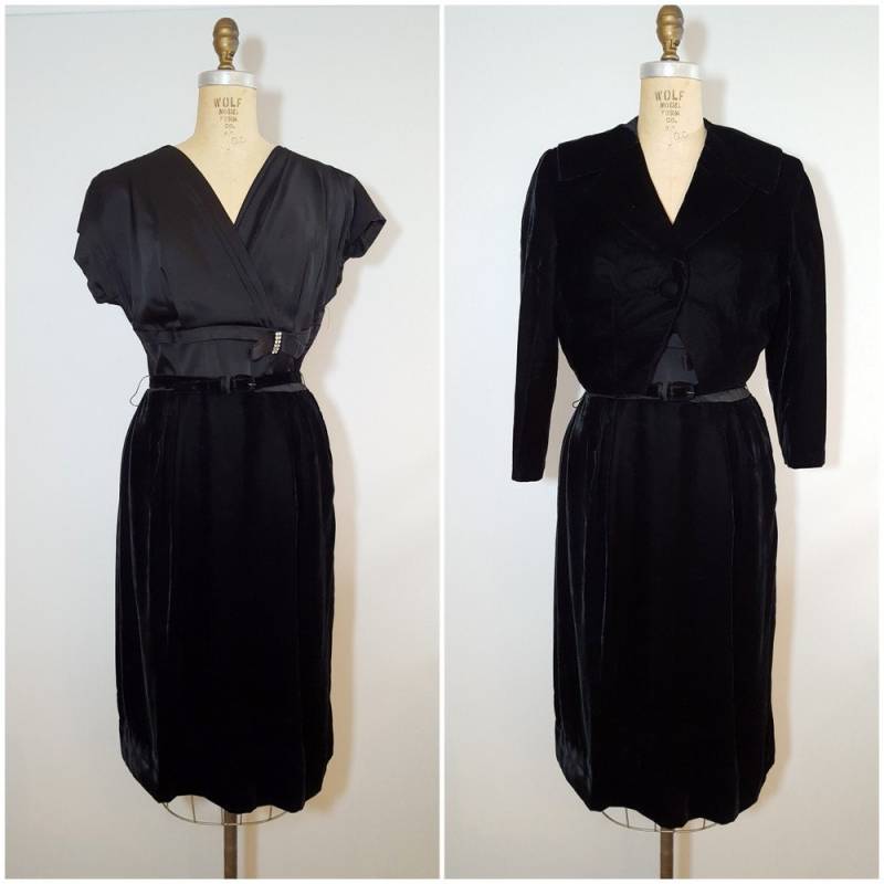 Vintage 1950Er Jahre Schwarz Samt Und Satin Kleid Jacke/Formale Medium von ThriftyVintageKitten