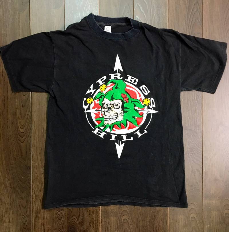 Vintage 90Er Jahre Hip Hop T-Shirt - Zypress Enhill Latin Lingo Selten Vintage 90Er Jahre Hip Hop T-Shirt - Zypress Enhill Latin Lingo Selten von ThrowbacksAllDay