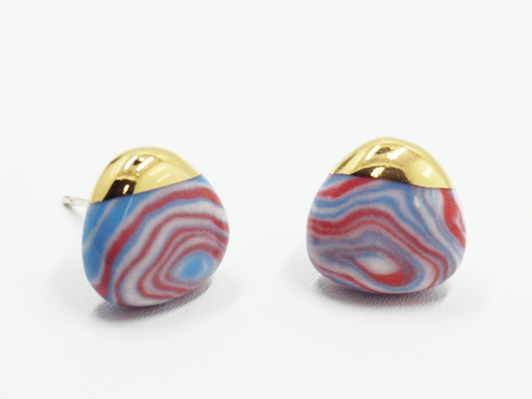 Marmorierte Keramikohrstecker. Keramik Gold Ohrringe. Lollipop Schmuck. Brautjungfer Geschenk. Florale Frühlingsschmuck Marmorierte Keramikohrstecker. Keramik Gold Ohrringe. Lollipop Schmuck. Brautjungfer Geschenk. Florale Frühlingsschmuck von Thursdayvibes