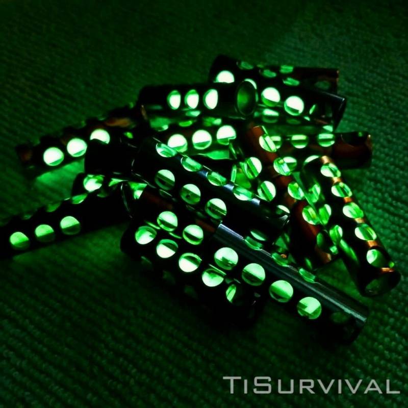 Tisurvival Titanium Glow Laterne Tisurvival Titanium Glow Laterne von TiSurvival