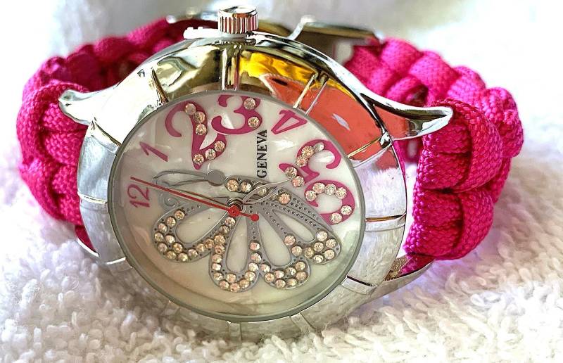 Rosa Schmetterling Armbanduhr Rosa Schmetterling Armbanduhr von TickTockClocksMore