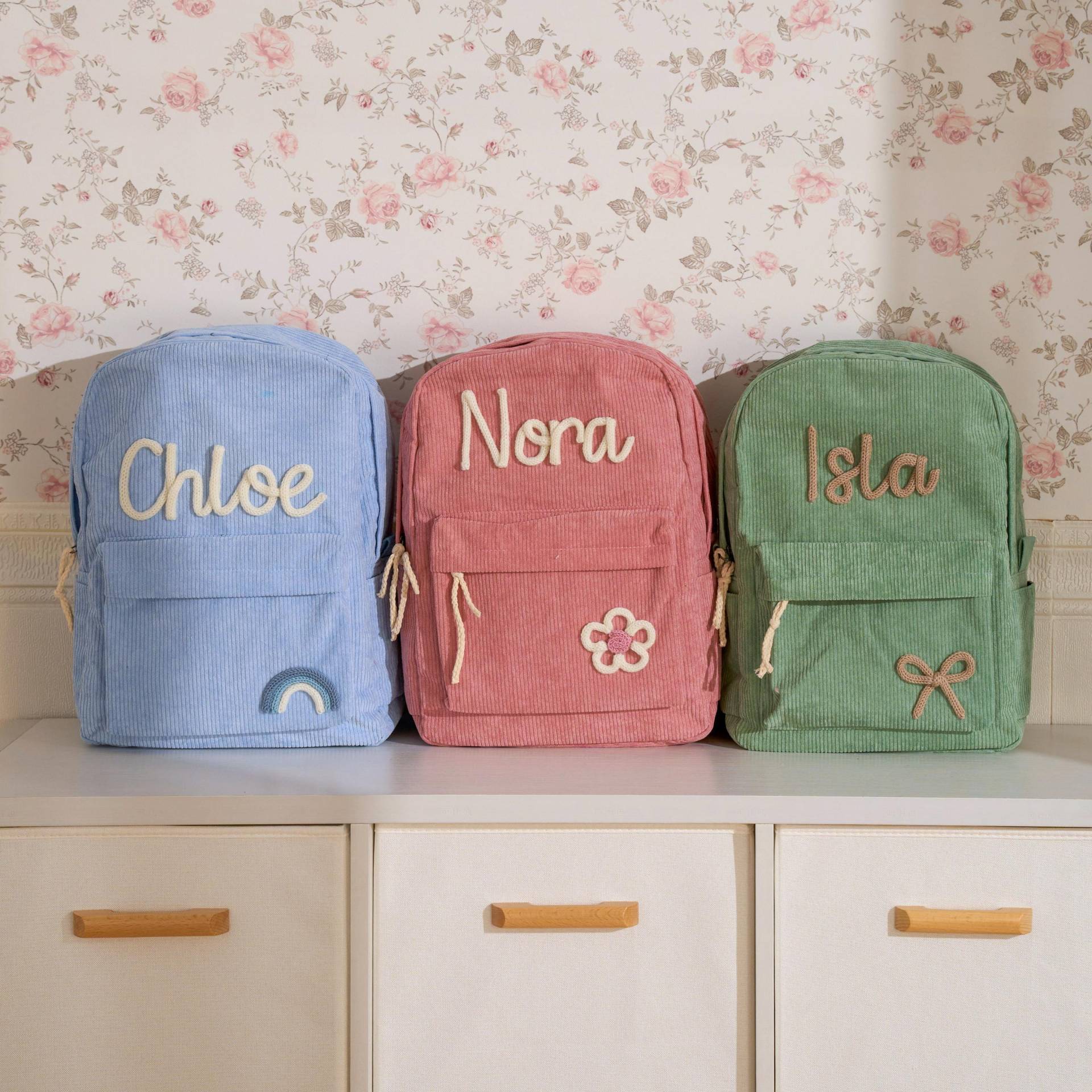 Personalisierter Cord Kinderrucksack Gestickte Name Schultasche Personalisierter Cord Kinderrucksack Gestickte Name Schultasche von TieDapperStudio