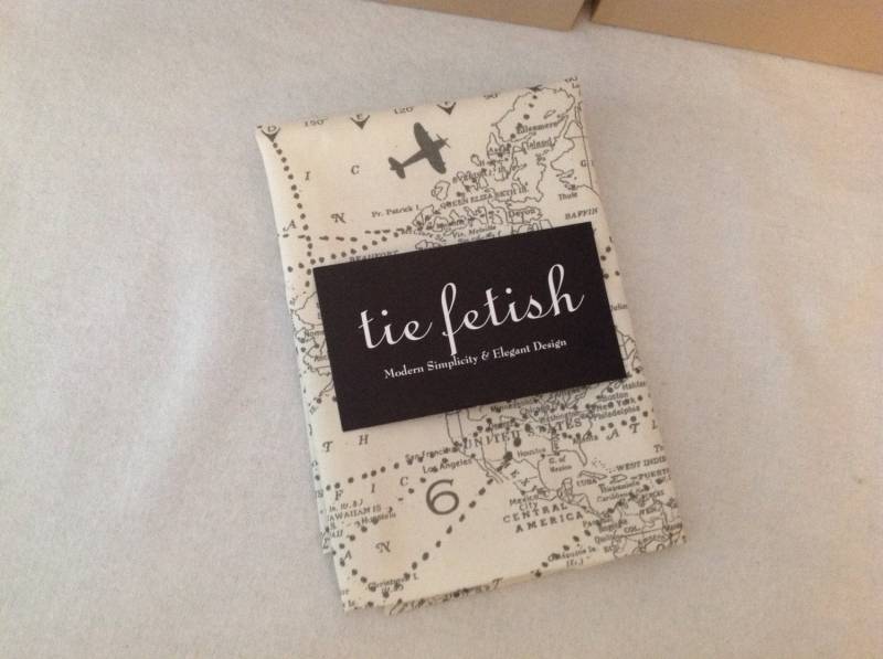 Einstecktuch, Flugkarte, Flugzeuge, Reisewege Einstecktuch, Flugkarte, Flugzeuge, Reisewege von TieFetish