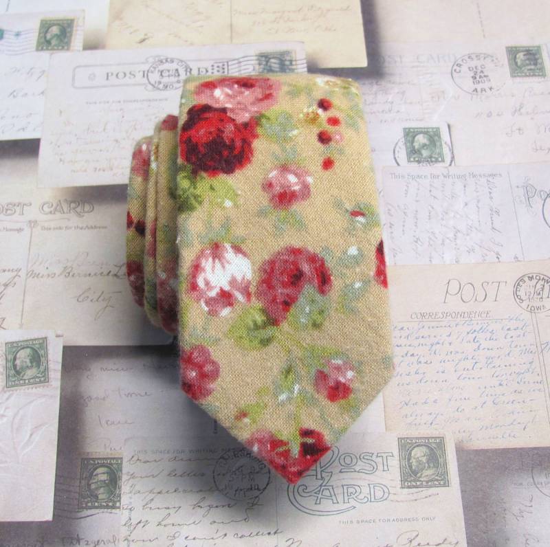 Baumwolle Herren Krawatte. Taupe Beige Rot Florale Dünne Krawatte Mit Passender Tasche Quadrat Option von TieObsessed