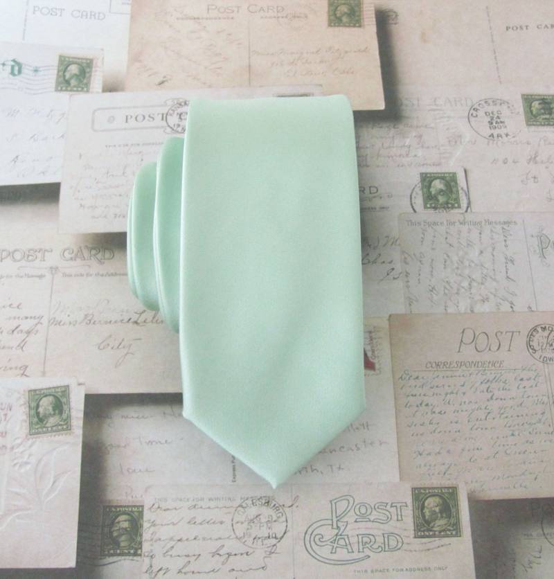Dusty Mint Krawatte Mit Passender Tasche Quadrat Set Jcrew Inspiriert Shale Grün Pastell Green Skinny Tie Taschentuch Option von TieObsessed