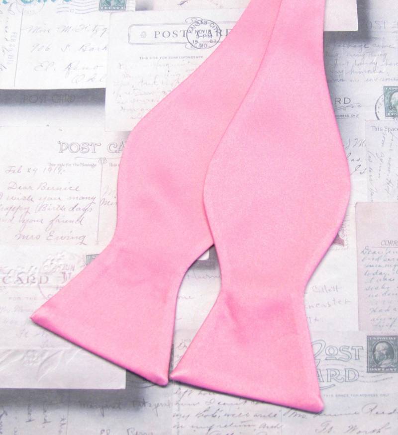 Freestyle Herren Fliege. Rosa Fliegen. Pinkfarbene Fliege Zum Selbstbinden von TieObsessed