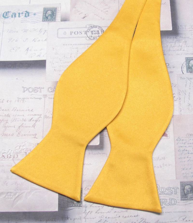 Herren Fliege. Freestyle Gold Gelb Fliege von TieObsessed