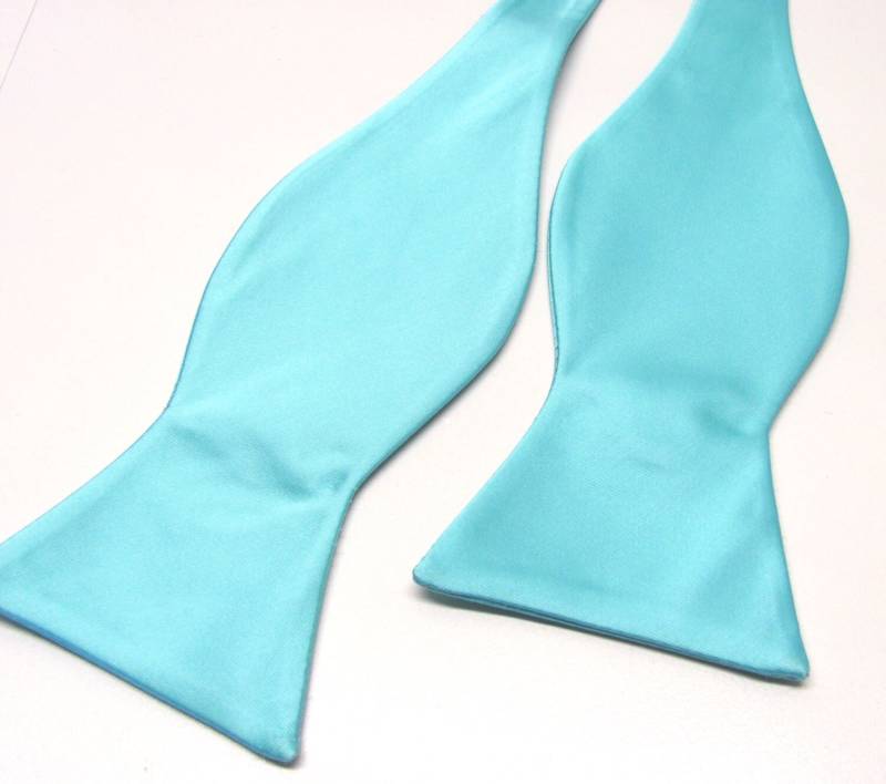 Herren Fliege. Freestyle Robin Blau Eier Fliegen. Pool Selbstbindende Fliege von TieObsessed