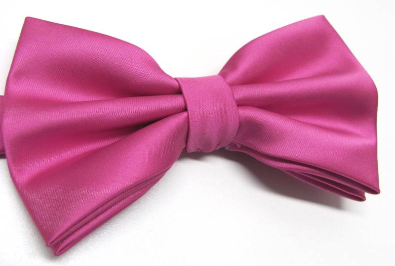 Herren Fliege. Fuchsia Krawatten. Himbeerfarben Fliege Mit Einstecktuch Option von TieObsessed