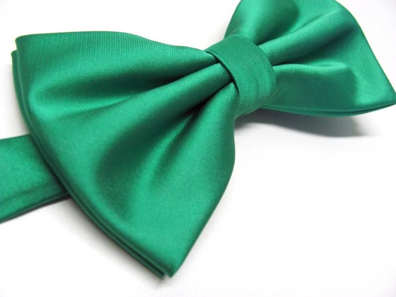 Herren Fliege. Kelly Green Smaragdgrüne Fliege Mit Passendem Einstecktuch Option Herren Fliege. Kelly Green Smaragdgrüne Fliege Mit Passendem Einstecktuch Option von TieObsessed