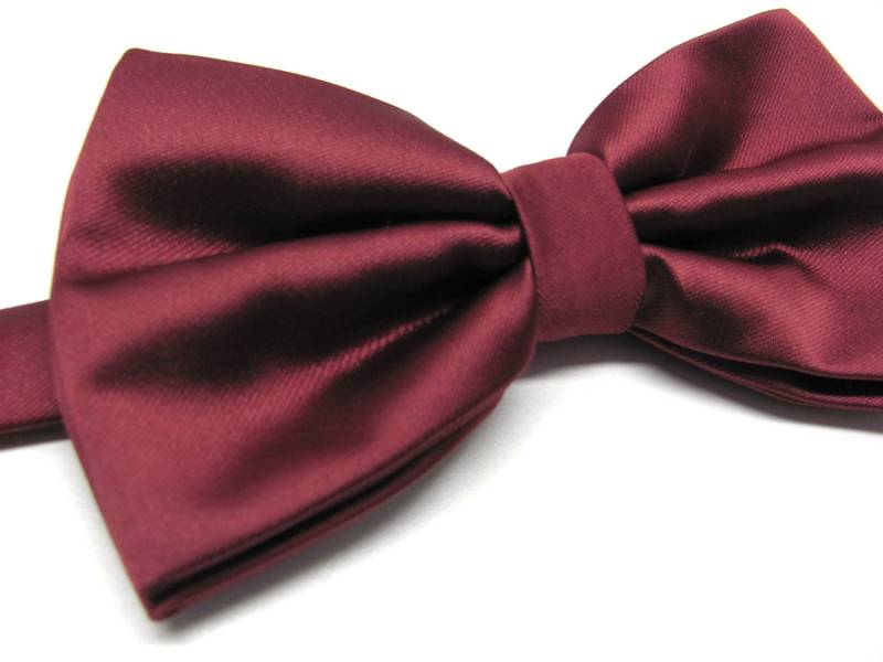 Herren Fliege. Weinrote Maroon Fliegen. Dunkelrote Fliege Mit Passendem Einstecktuch Option von TieObsessed