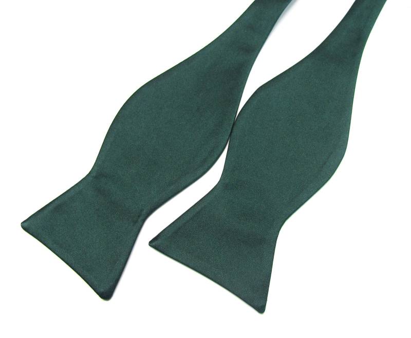 Herren Fliegen Dark Forest Wacholdergrün Selbstbindende Fliege von TieObsessed