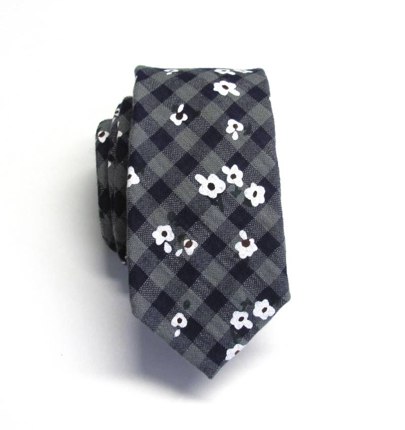 Herren Krawatte Aus Baumwolle. Grau Navy Blau Weiß Karo Floral Baumwolle Dünne Mit Passender Einstecktasche Quadrat Option von TieObsessed