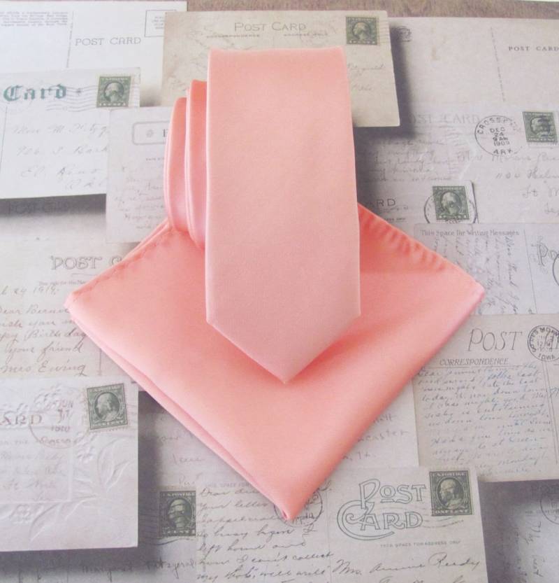 Herren Krawatte Lachs Pfirsich Dünne Mit Passenden Tasche Quadrat Taschentuch Option von TieObsessed