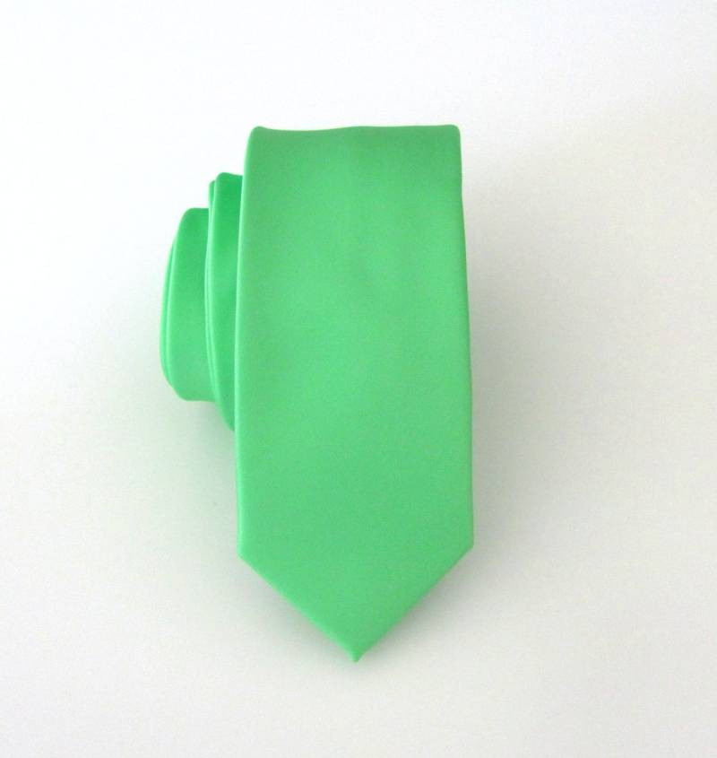Herren Krawatte. Pfefferminze Grün Dünne Krawatte Mit Passenden Tasche Quadrat Taschentuch Option von TieObsessed