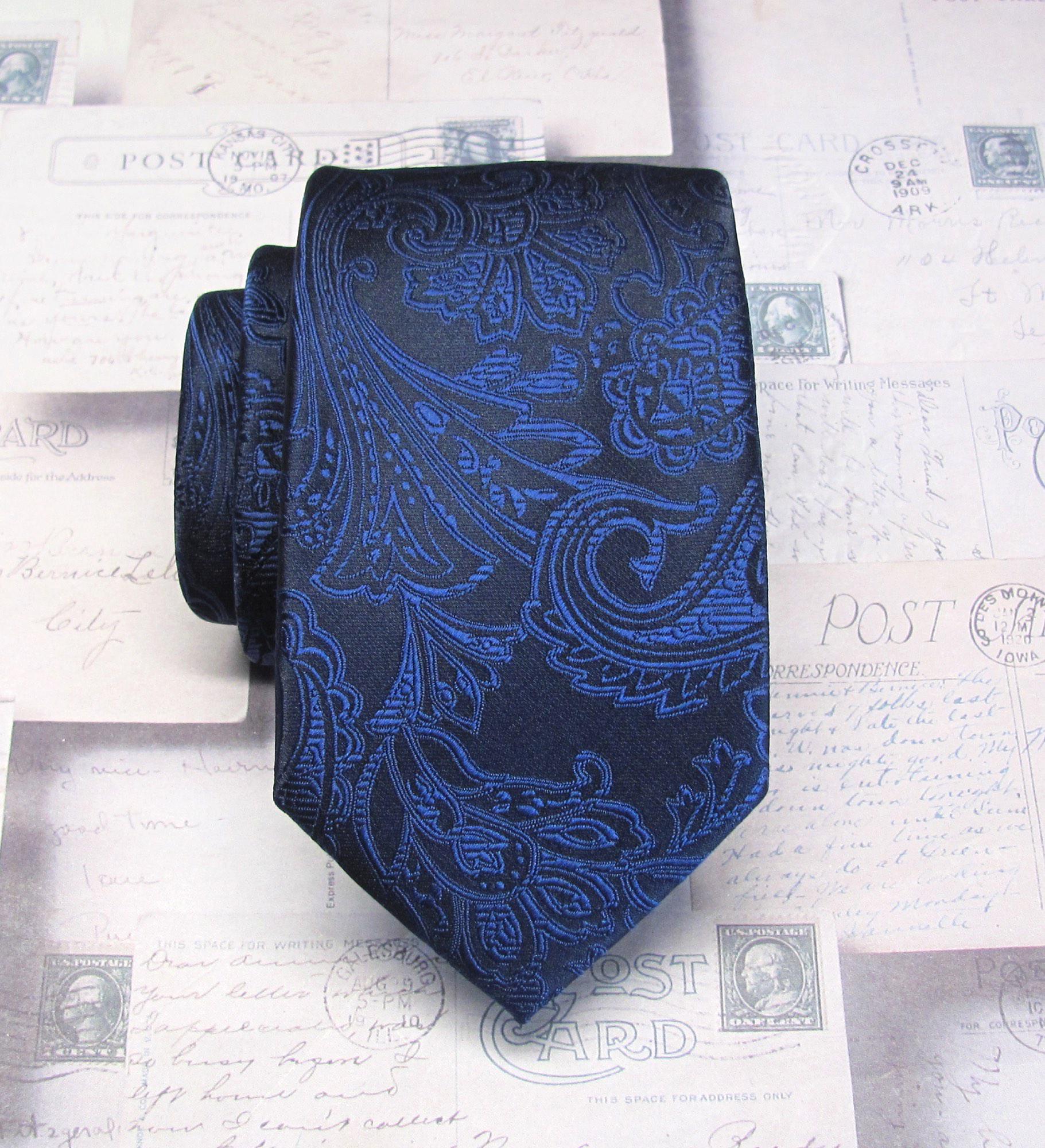 Herrenkrawatte Marineblau Paisley Krawatte Herrenkrawatte Marineblau Paisley Krawatte von TieObsessed