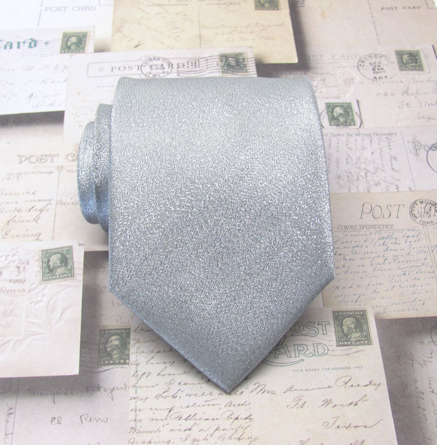 Herren Krawatten. Krawatte Lamé Silber Metallic Mit Passendem Einstecktuch-Set von TieObsessed