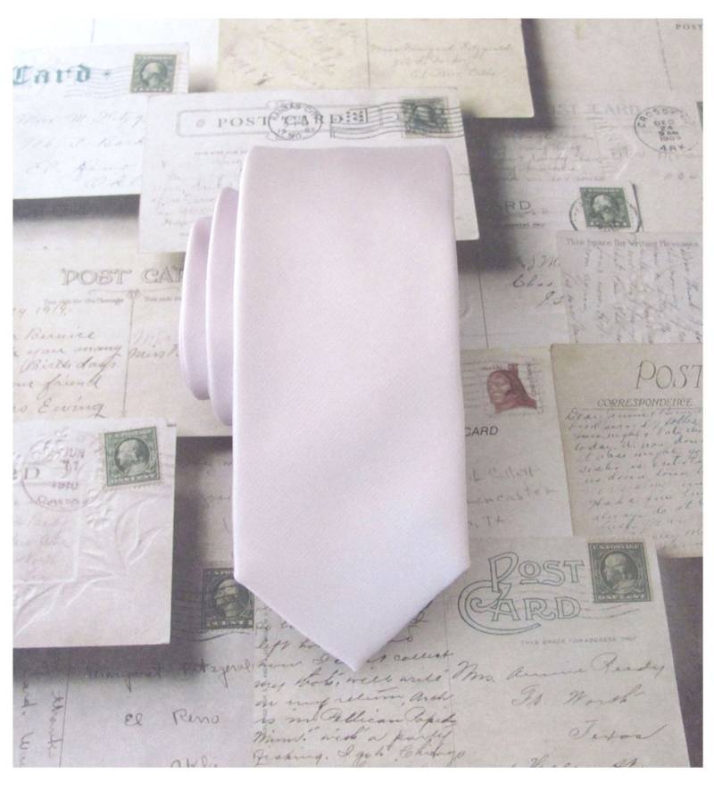 Perle Erröten Rosa Herren Krawatte Mit Passenden Tasche Platz Set Champagner Dünne Quadrat Taschentuch Option von TieObsessed