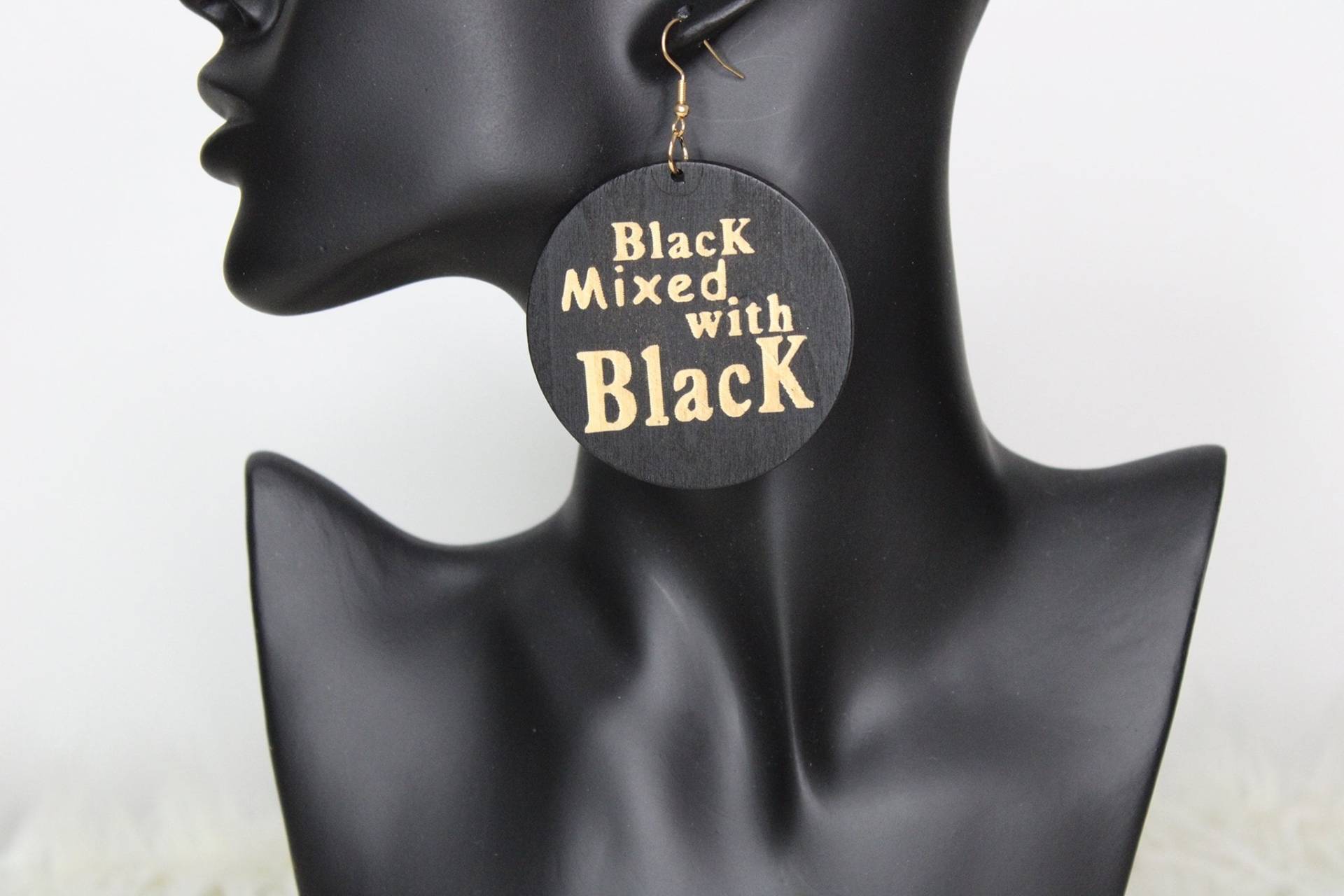 Schwarz Gemischt Mit Schwarzen Ohrringen - Holzohrringe Baumeln Ohrringe Afrocentric Afro Frauen Holz Runde Schwarz Gemischt Mit Schwarzen Ohrringen - Holzohrringe Baumeln Ohrringe Afrocentric Afro Frauen Holz Runde von TieandDyeTees