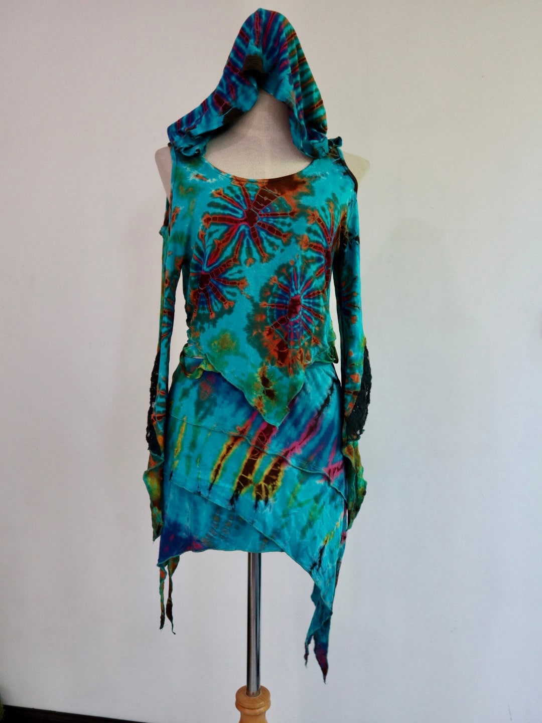 Batik Mint Pixie Top, Psy Trance Top, Pixie Hoody Psytrance Kleidung, Schulterfrei Batik Mint Pixie Top, Psy Trance Top, Pixie Hoody Psytrance Kleidung, Schulterfrei von TiedyeUniqueDesigns