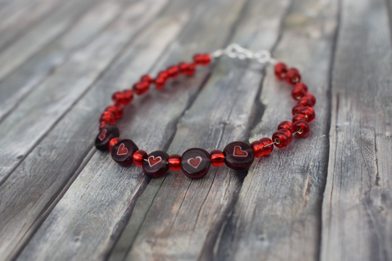 Armband/Armschmuck Glasperlenarmband Herzchen Valentinstagsgeschenk Muttertagsgeschenk "Herzen' Armband/Armschmuck Glasperlenarmband Herzchen Valentinstagsgeschenk Muttertagsgeschenk "Herzen' von TiefseeKirsche