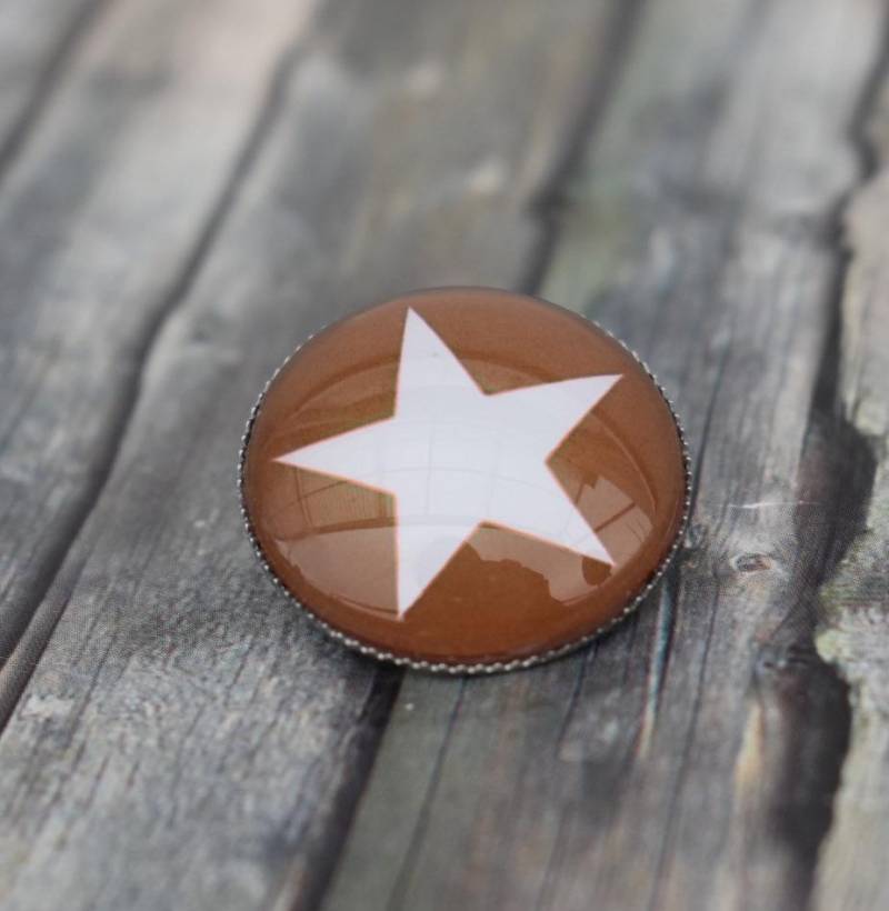 Brosche/Anstecker Pin Button "stern Weiß in Braun' von TiefseeKirsche